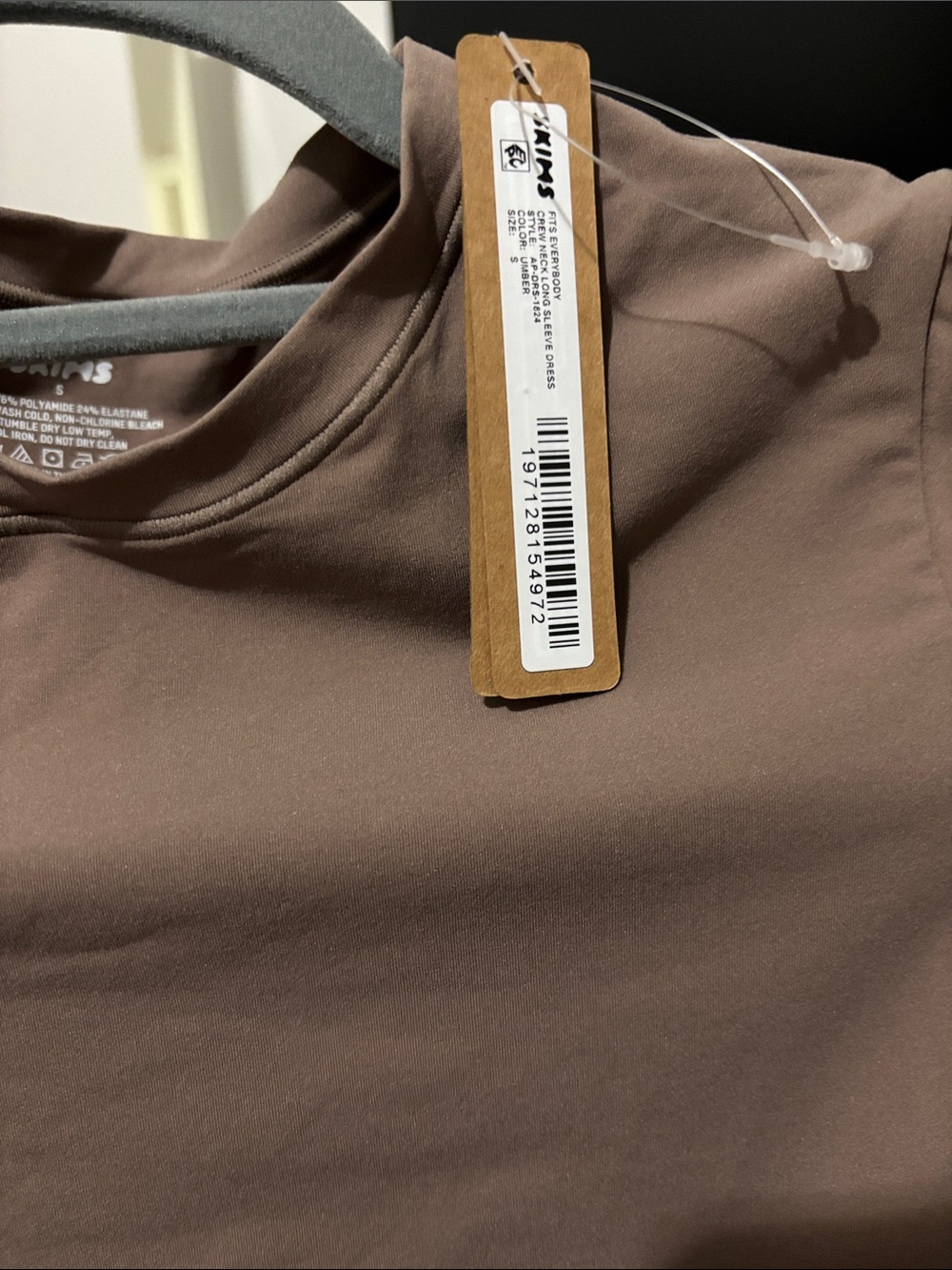 SKIMS fits everybody crew neck Long Sleeve Maxi Dress in umber S - Picture 5 of 10